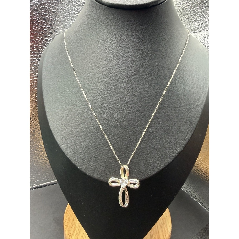 Vintage Sterling Silver CZ Cross Faith Cross Pendant Necklace J26